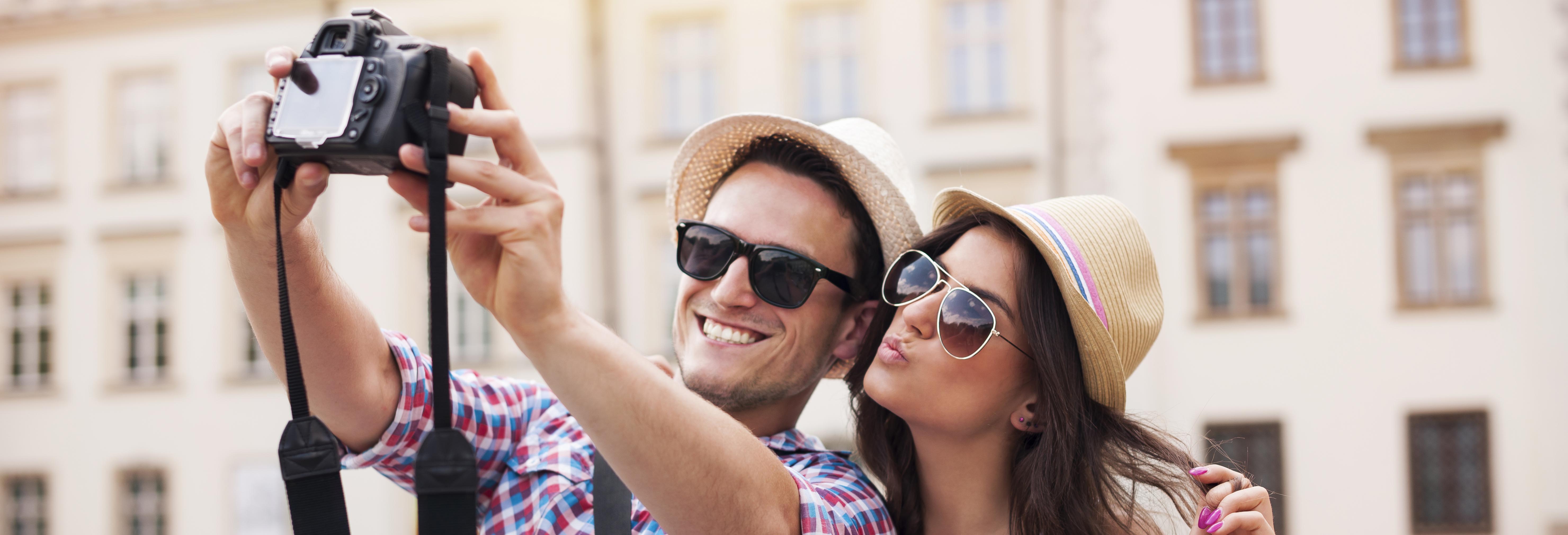 BuyingaCameraDSLRvsPointandShoot_ShouldYouBuyaDigitalSLR