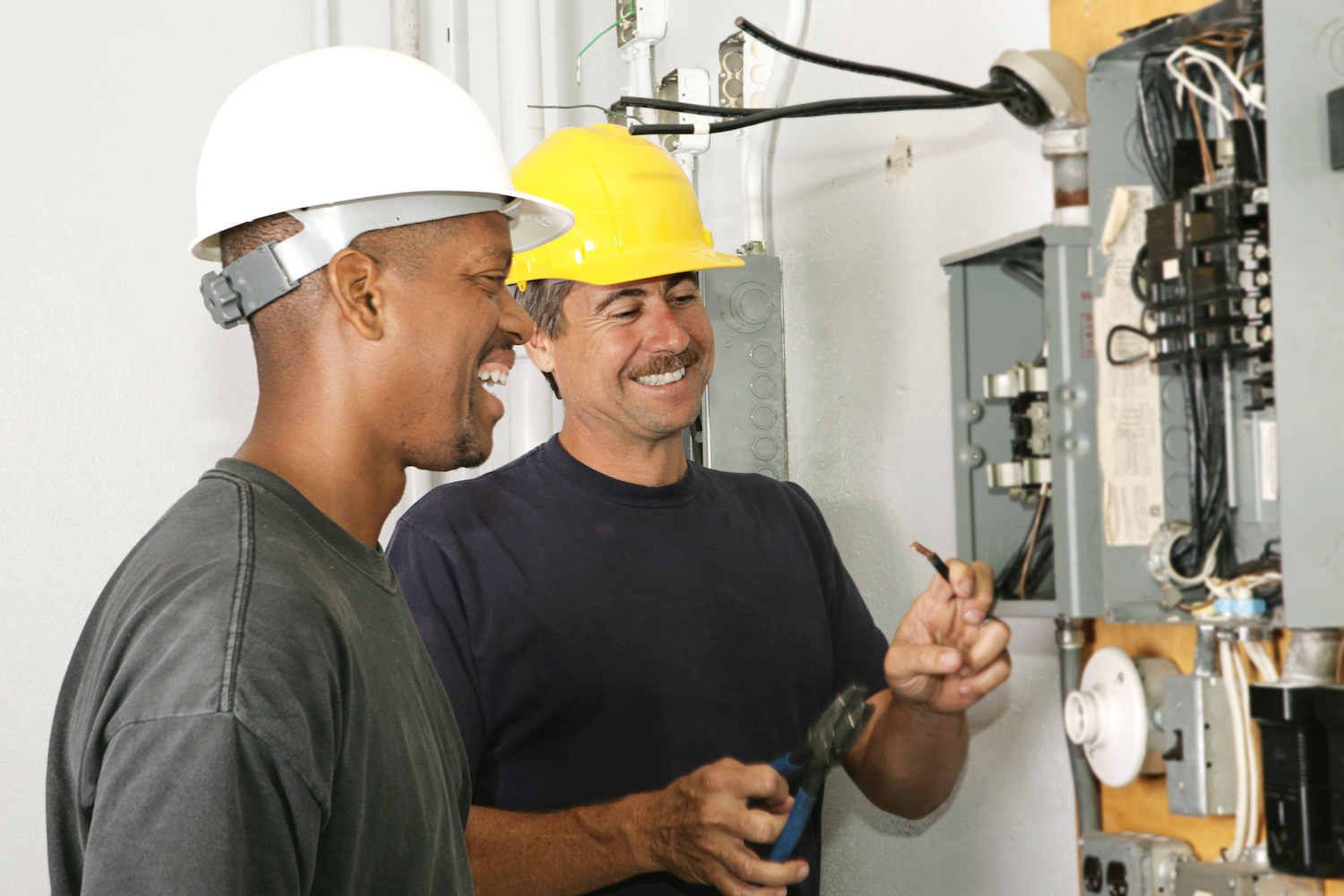 four-reasons-to-become-an-electrical-worker-ed2go